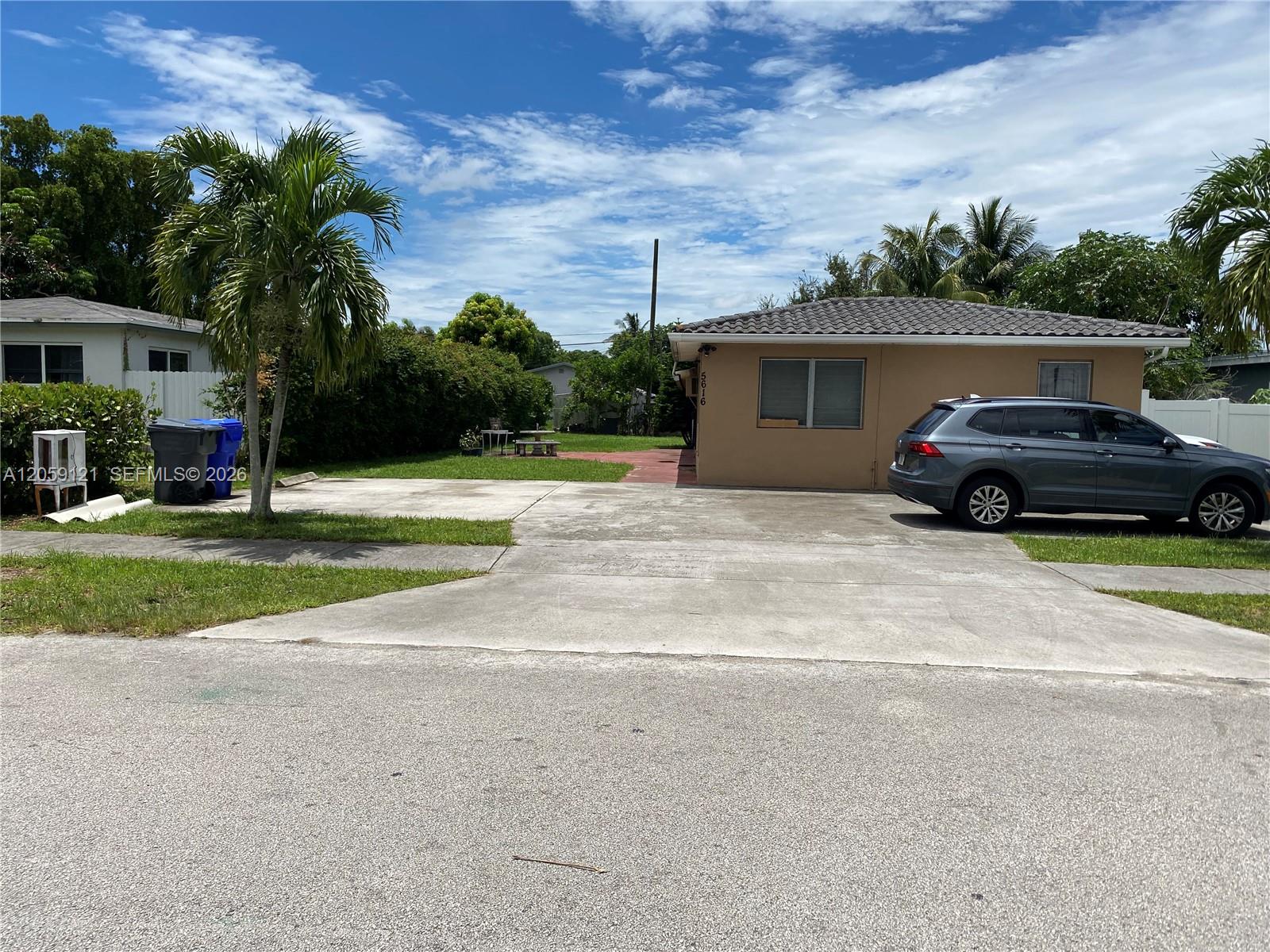 5616 Arthur St Unit: South