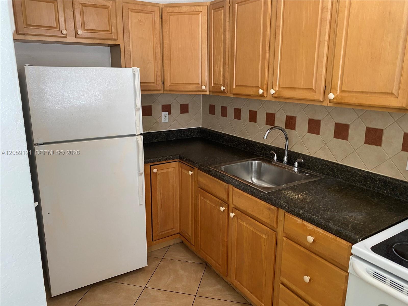 5616 Arthur St Unit: South