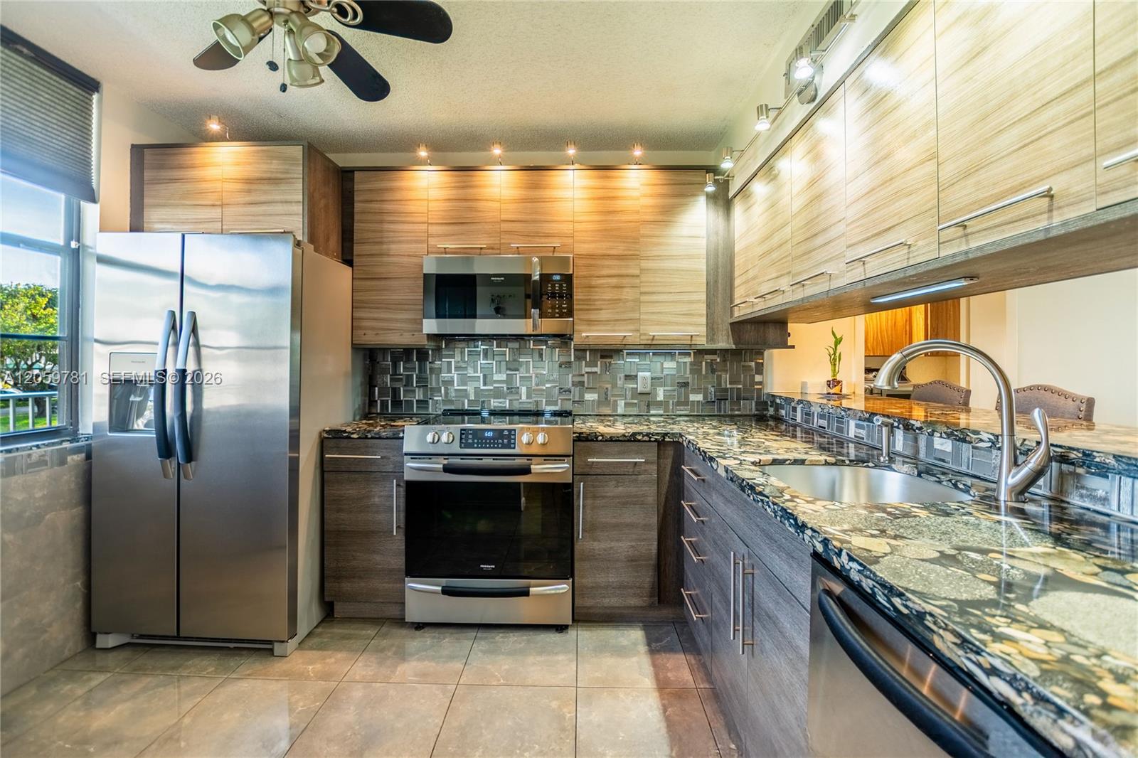 1508 S WHITEHALL # 206