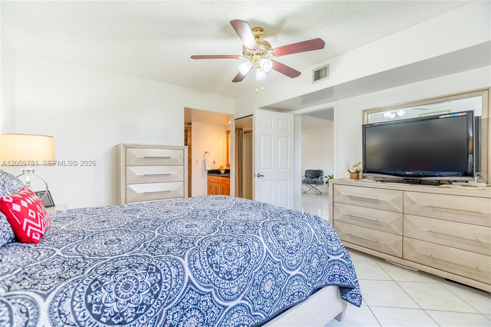 1508 S WHITEHALL # 206