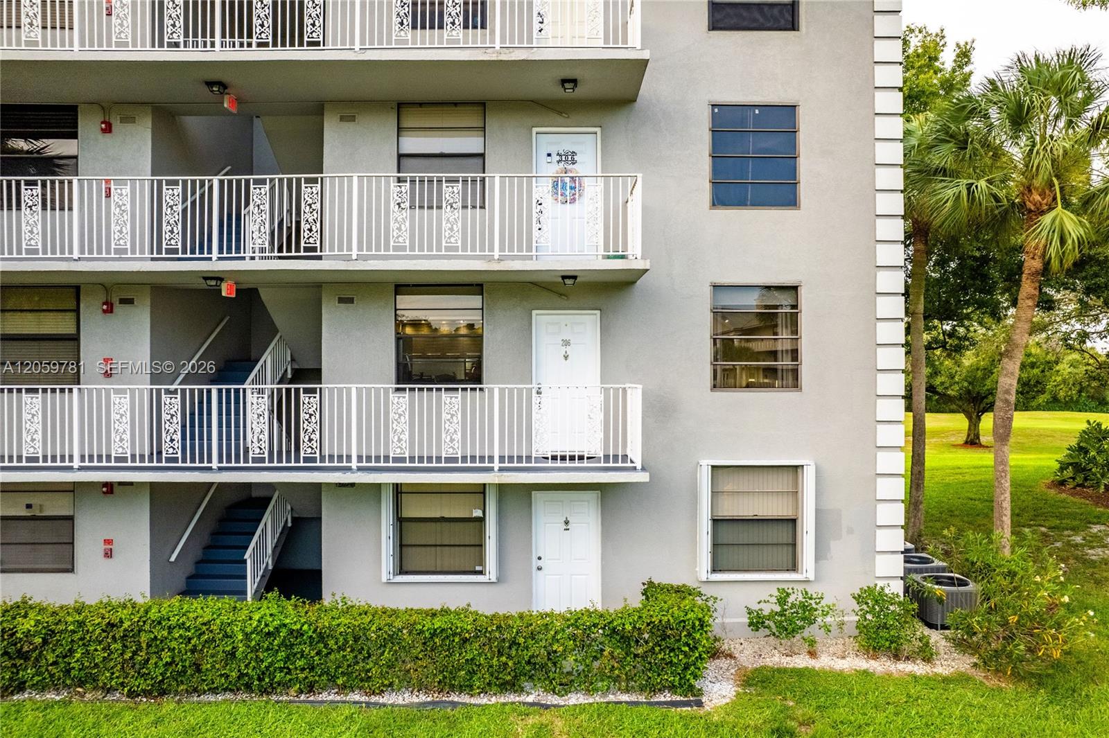 1508 S WHITEHALL # 206