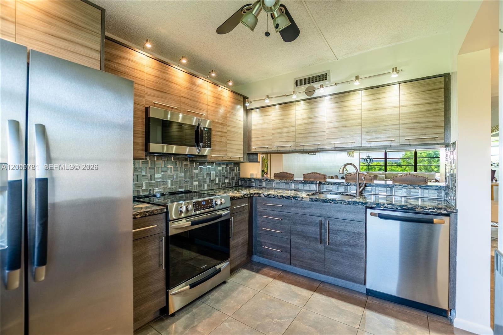 1508 S WHITEHALL # 206