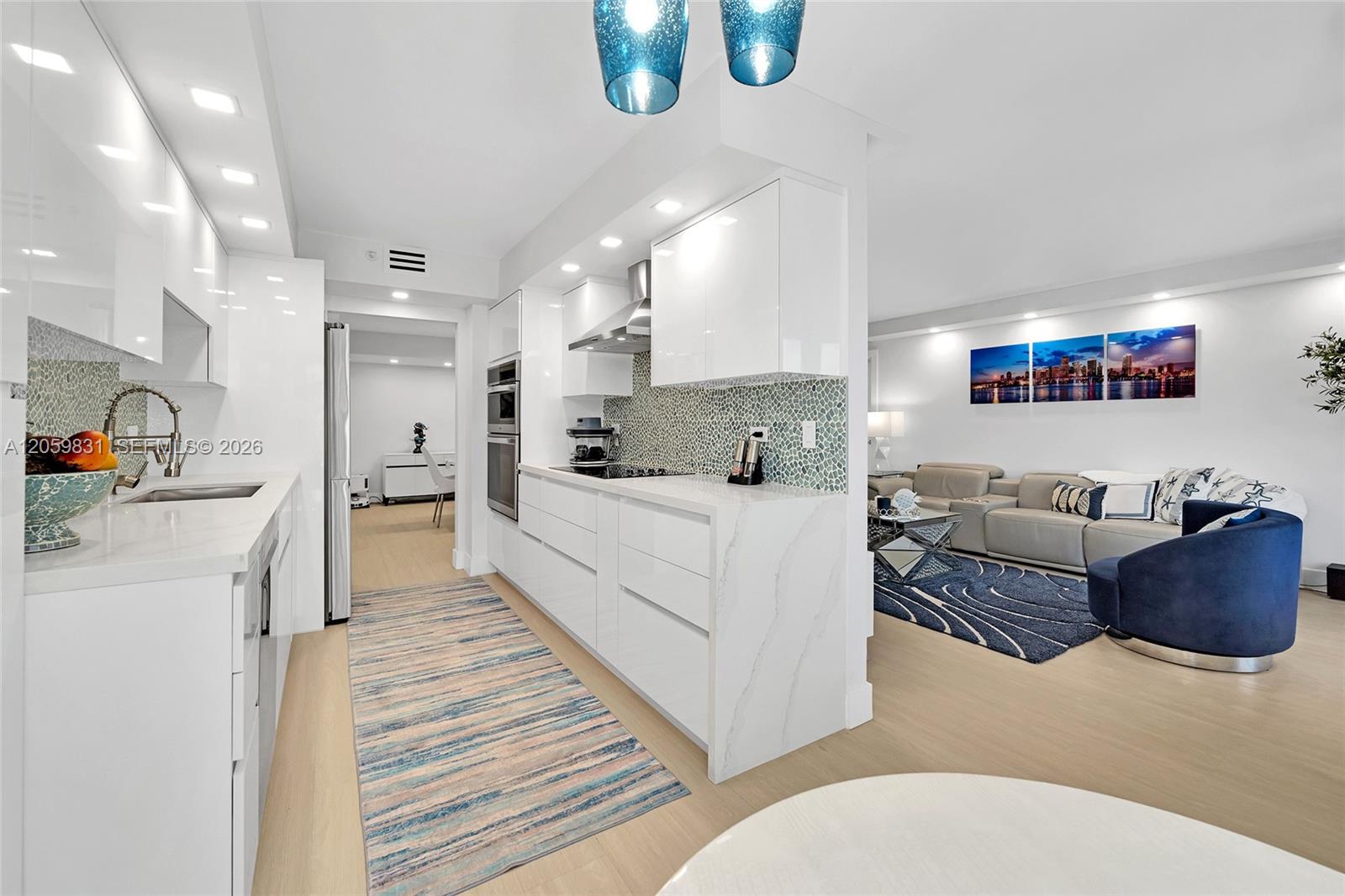 1201 S Ocean Drive # 1703N