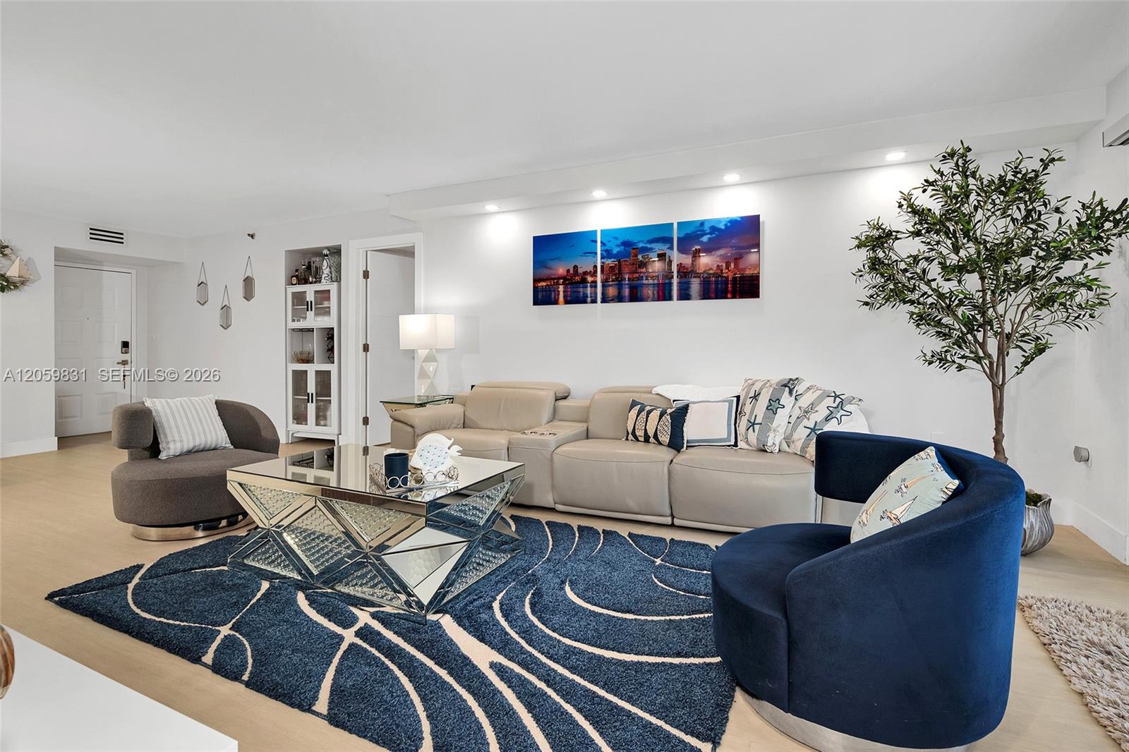 1201 S Ocean Drive # 1703N