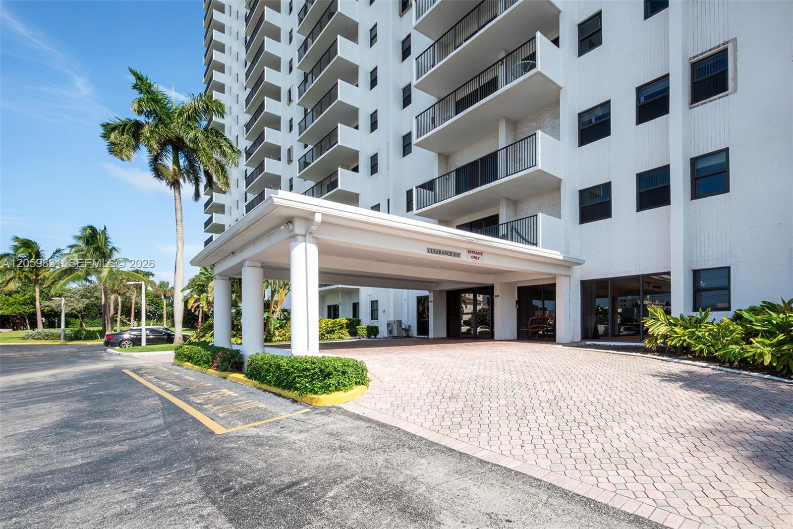 1201 S Ocean Drive # 1703N