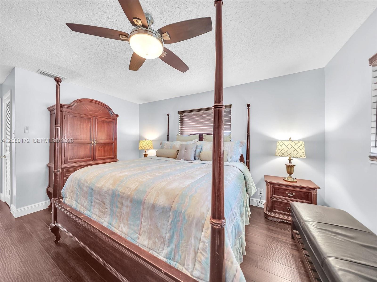1221 NW 45th St