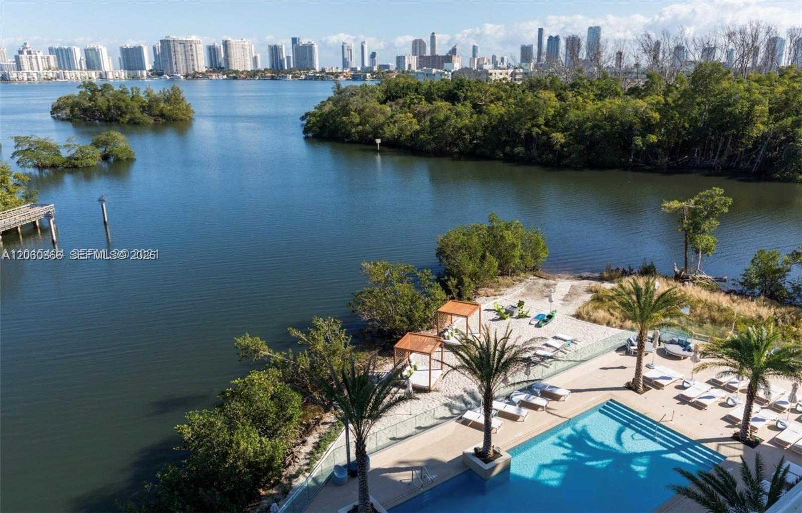 16385 Biscayne Blvd # 1818