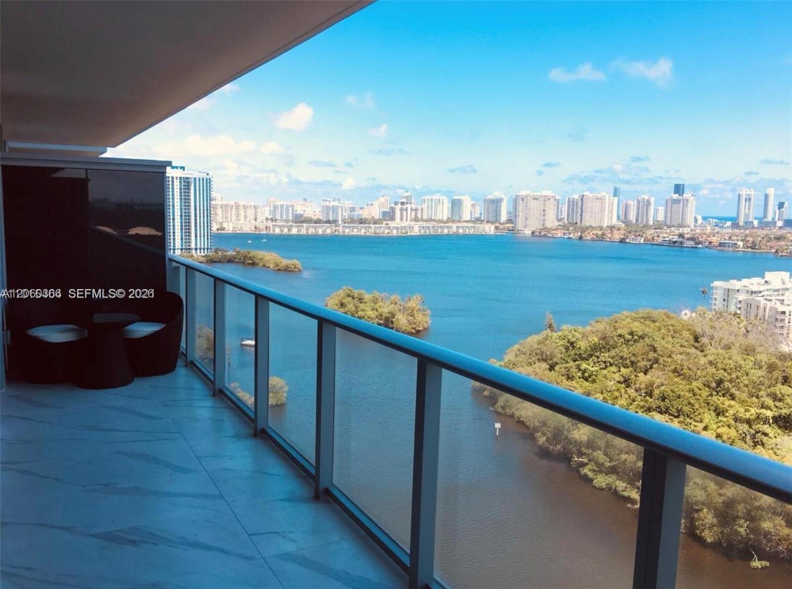 16385 Biscayne Blvd # 1818