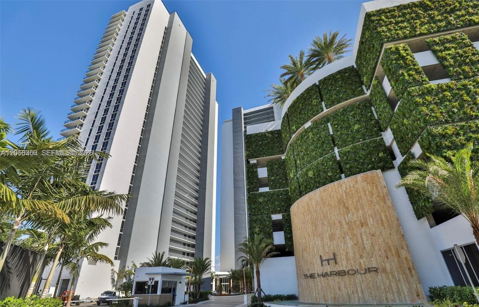 16385 Biscayne Blvd # 1818