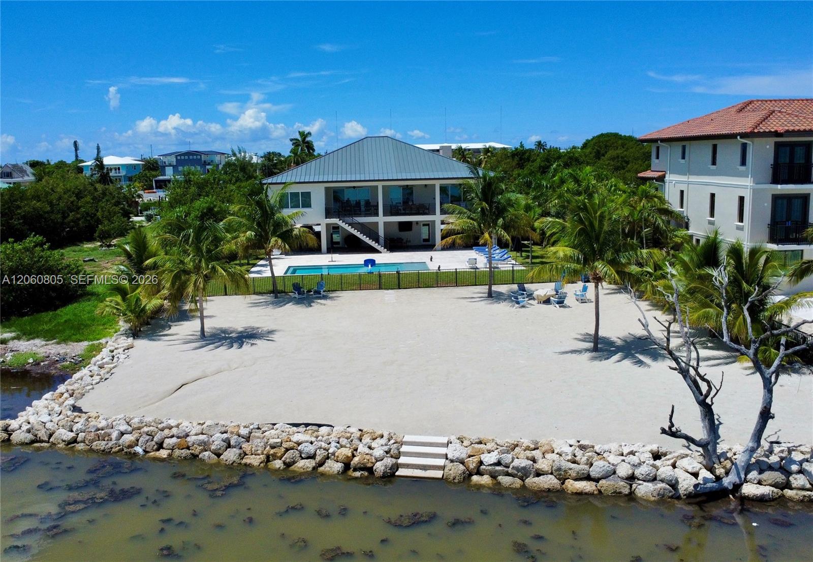 108 Sunrise Dr