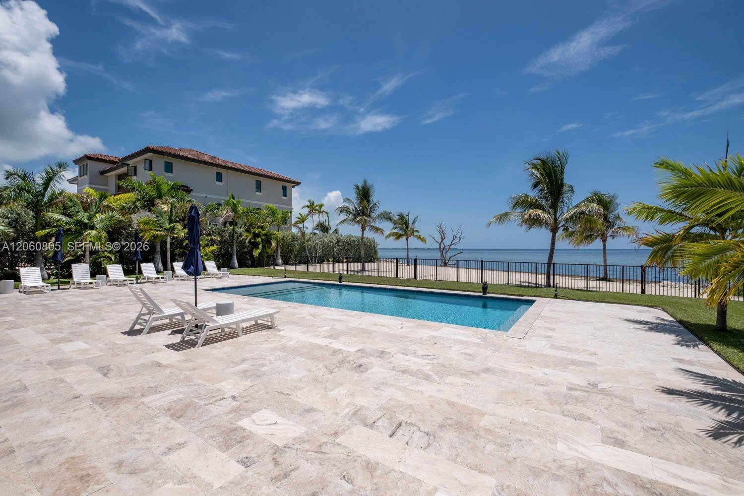 108 Sunrise Dr