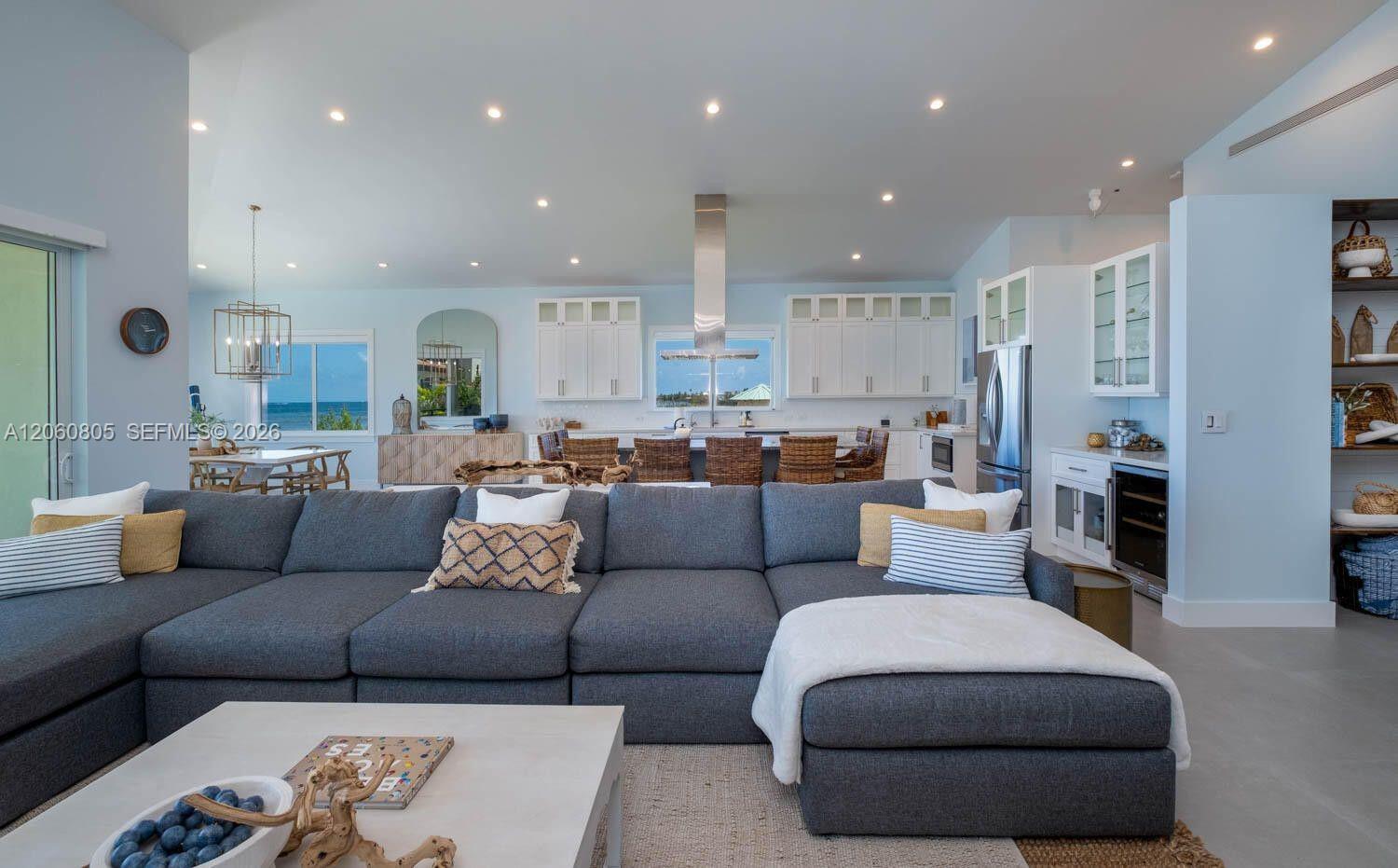 108 Sunrise Dr