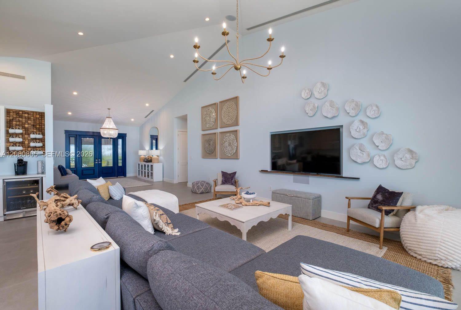 108 Sunrise Dr