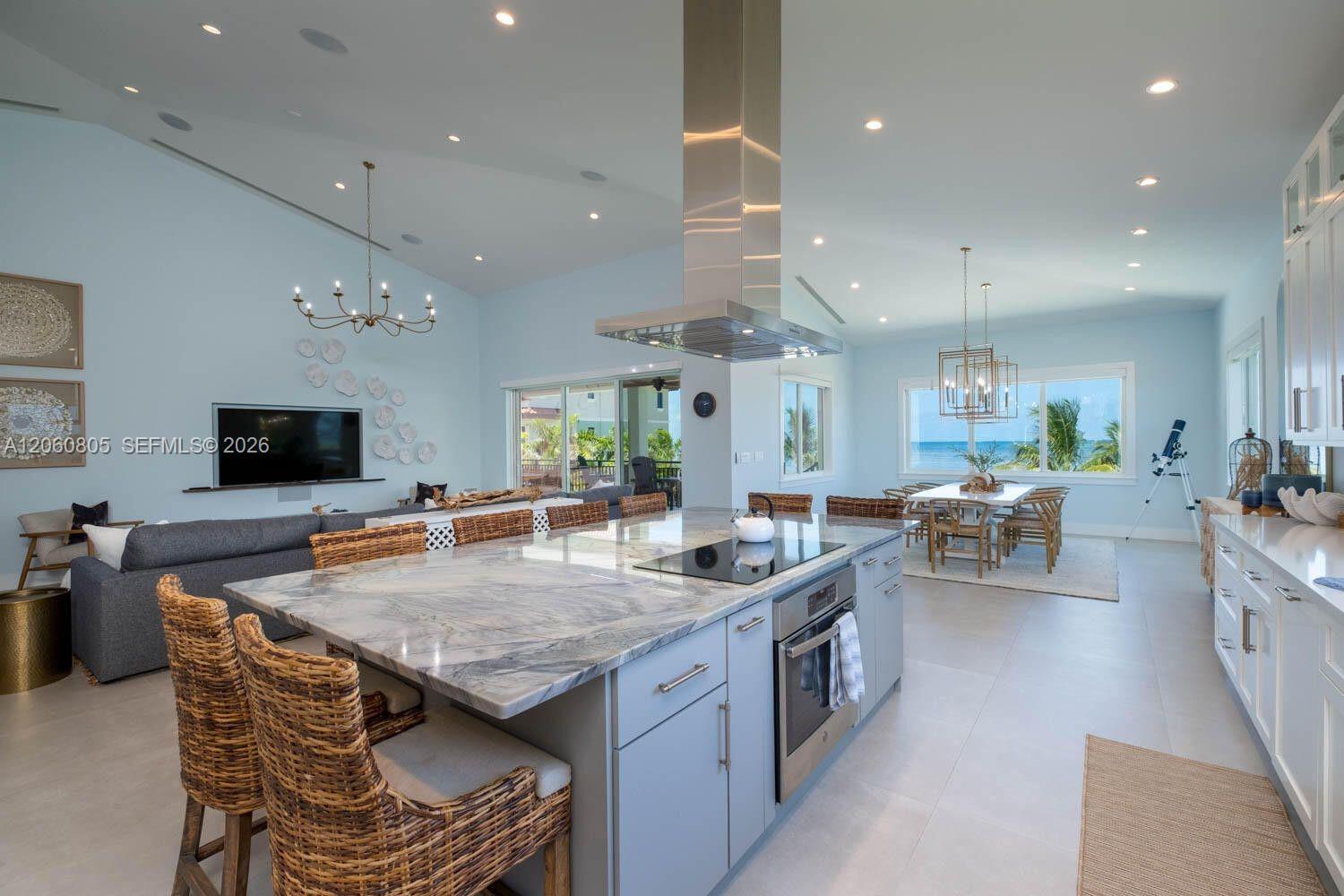 108 Sunrise Dr