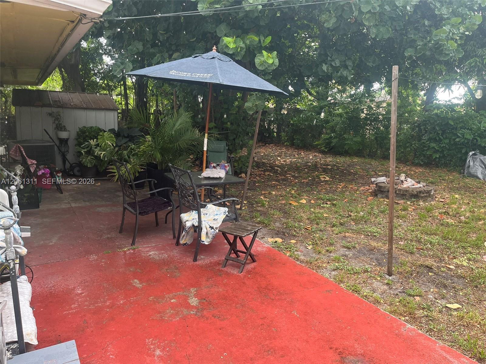 240 NE 23rd Ct