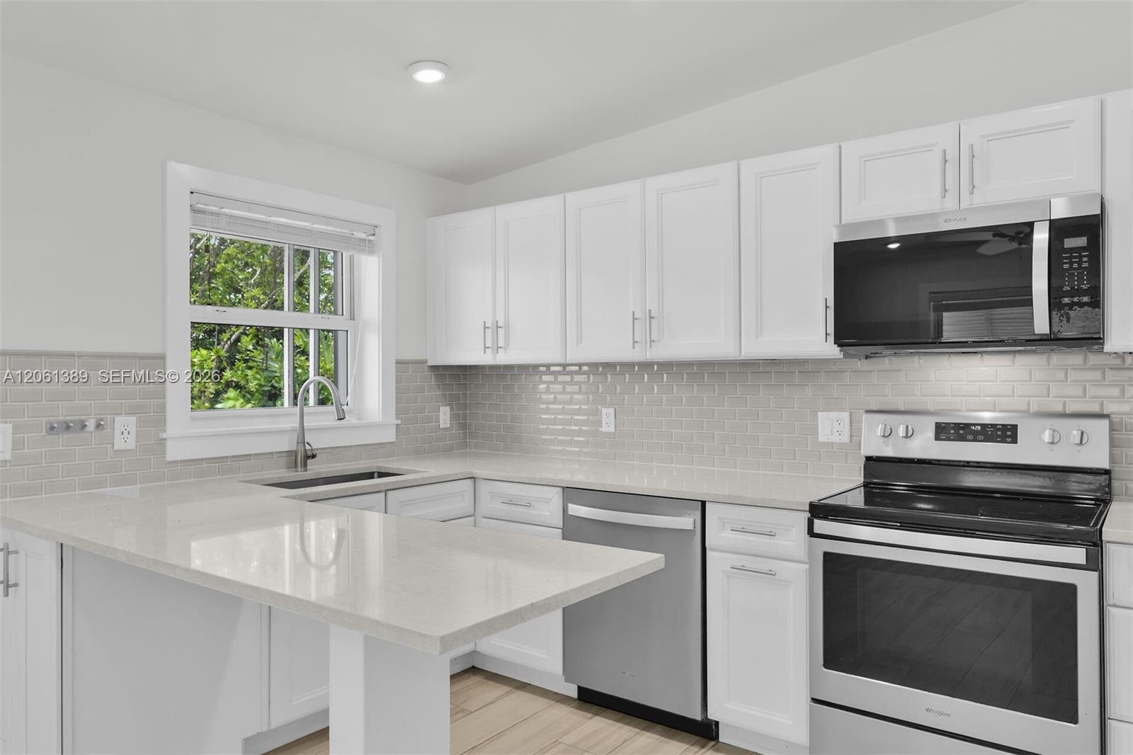 127 & 121 Monroe Dr. 1-3