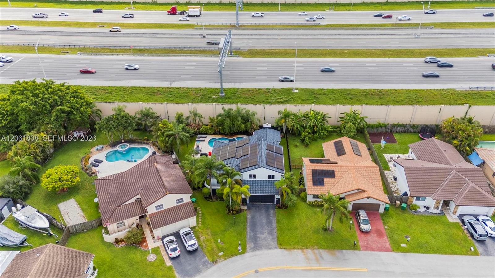 5900 York Ln