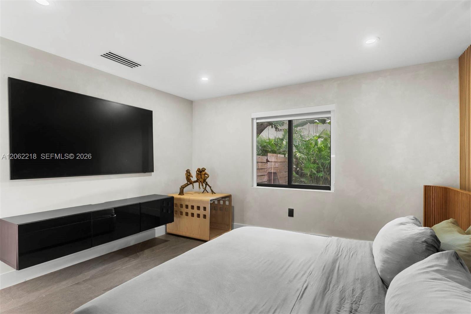 171 NW 47th St