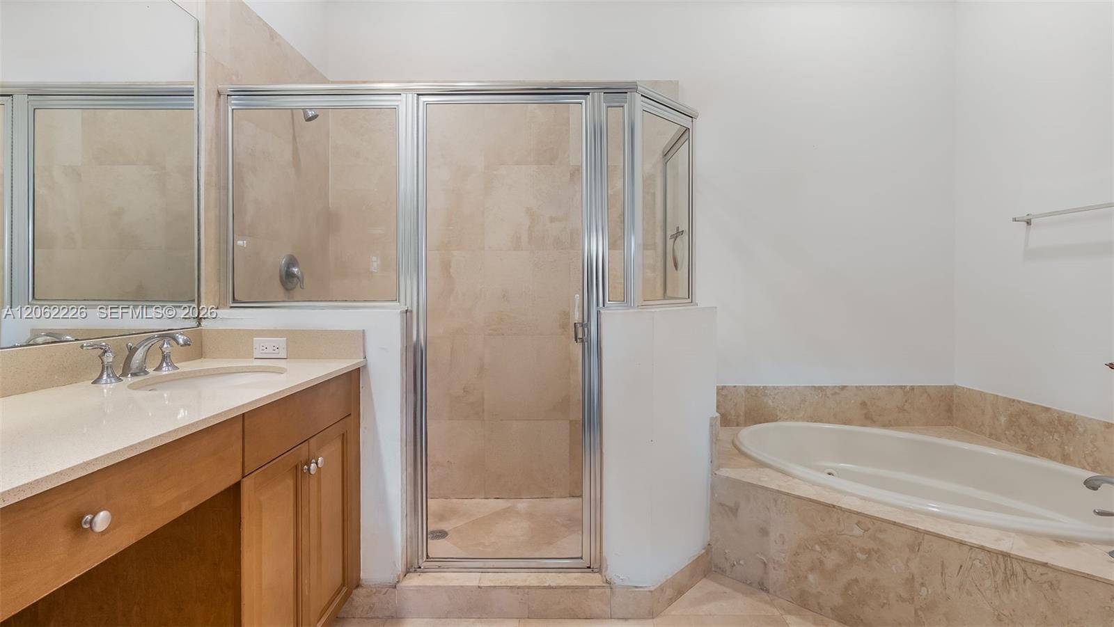 425 NE 69th Cir