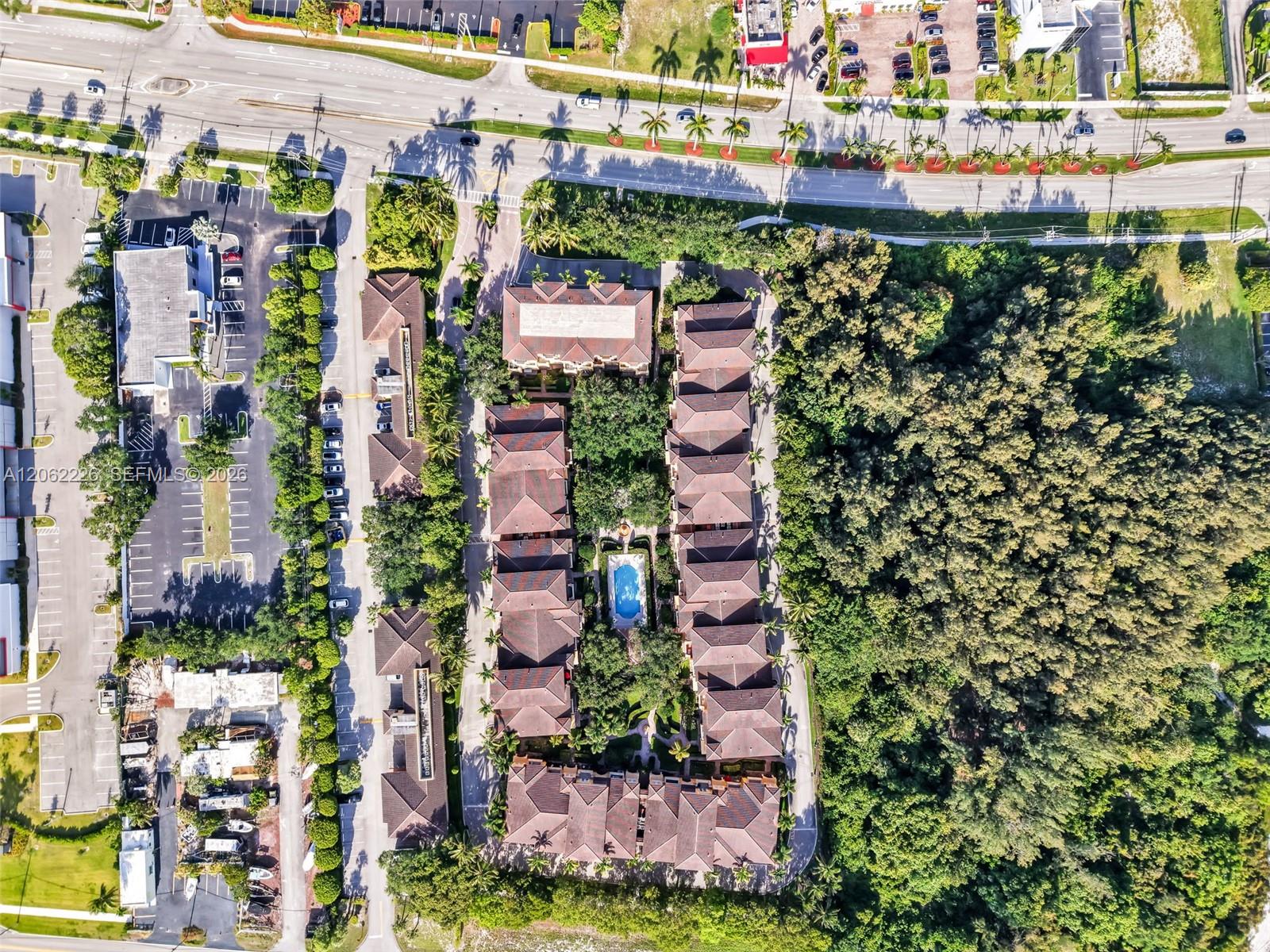 425 NE 69th Cir