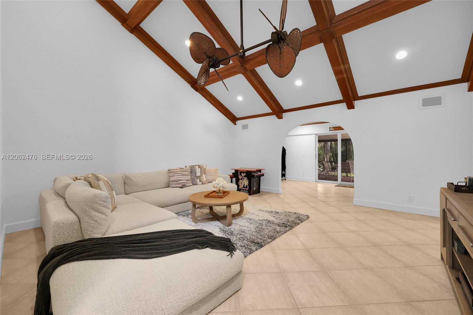 6879 Palm Grove Ct
