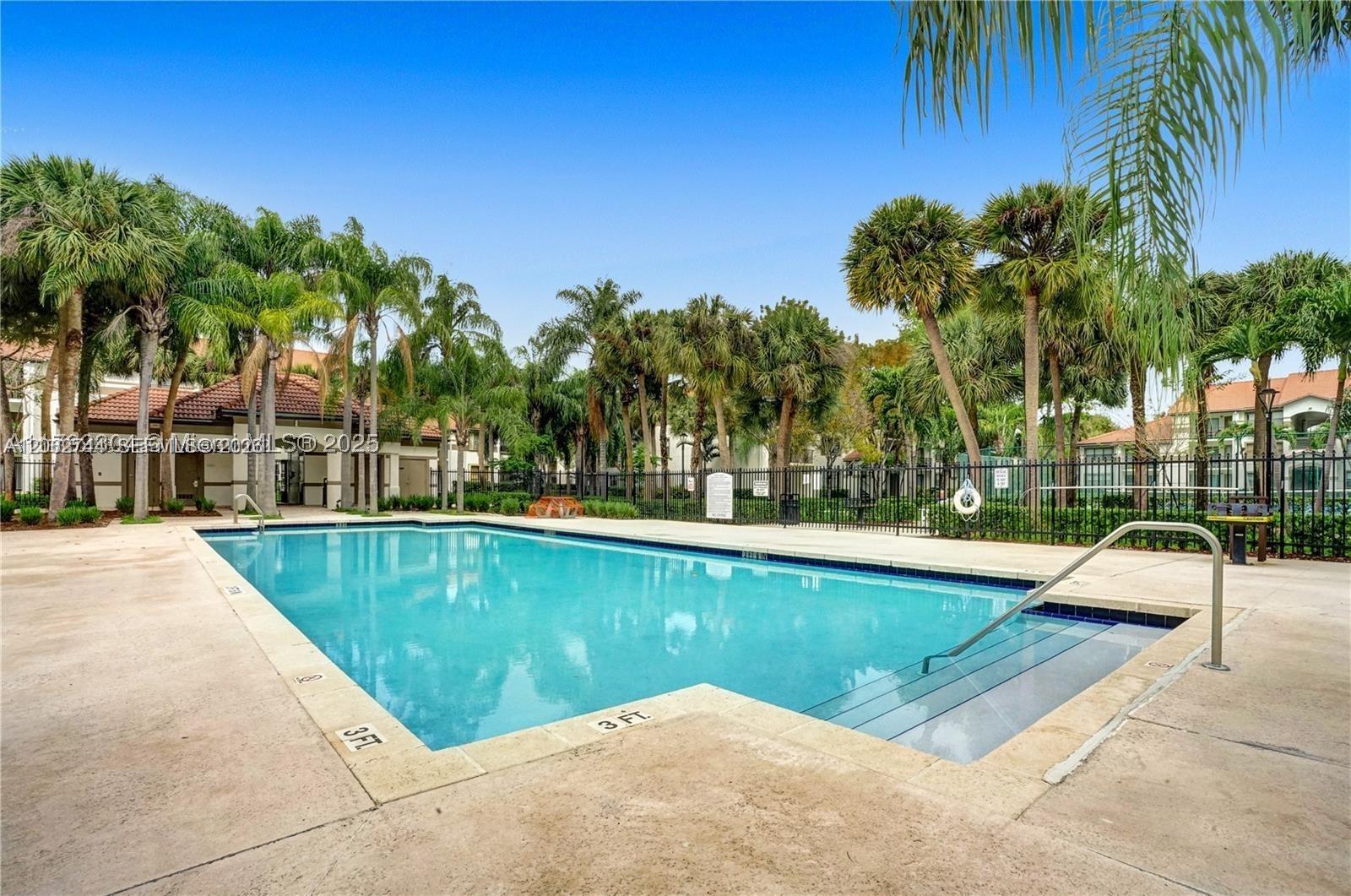 560 S Park # 23 Unit: 7-23