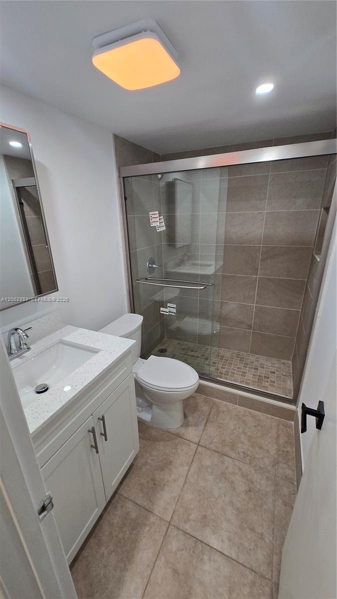 255 S Cypress Rd # 307