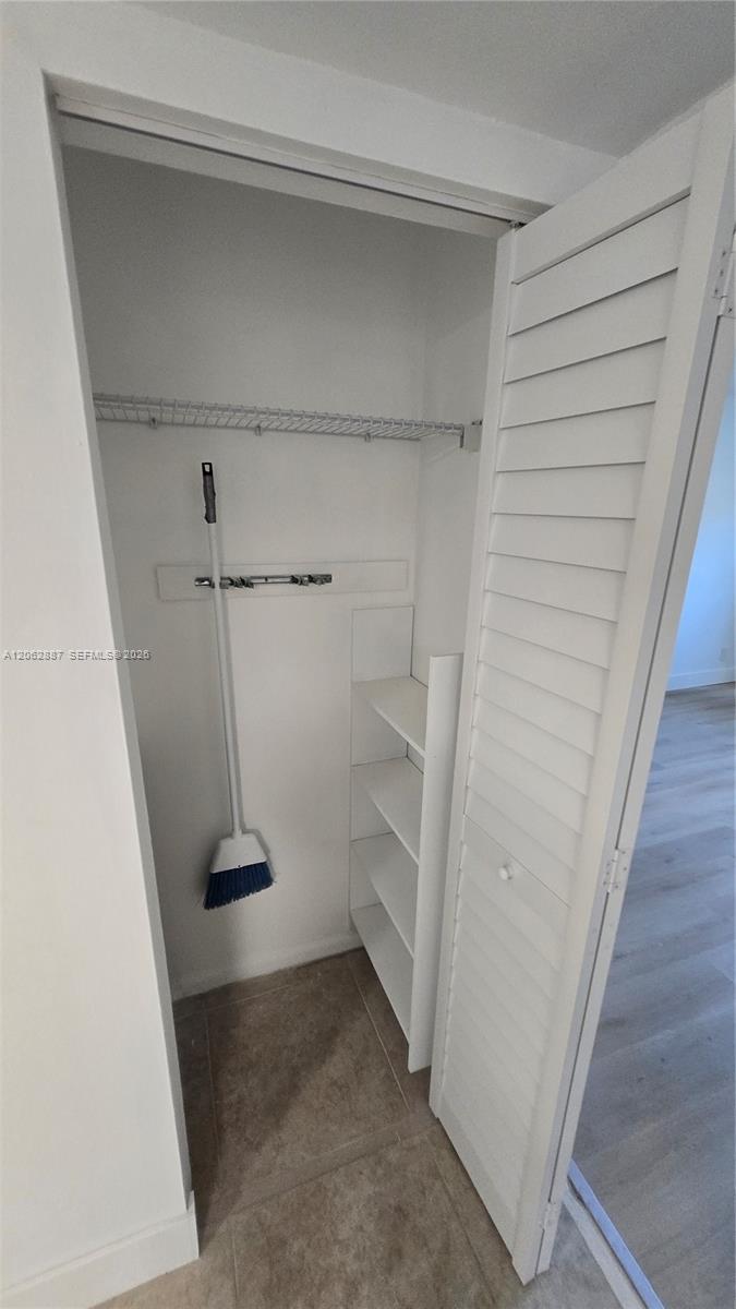 255 S Cypress Rd # 307