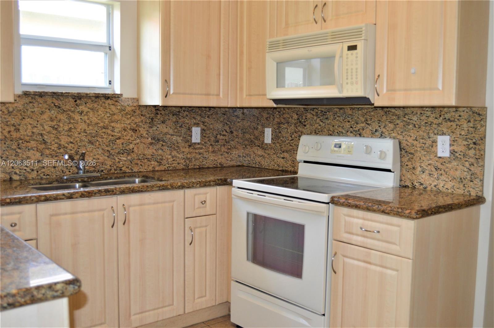 1855 NE 36th ave # 1855