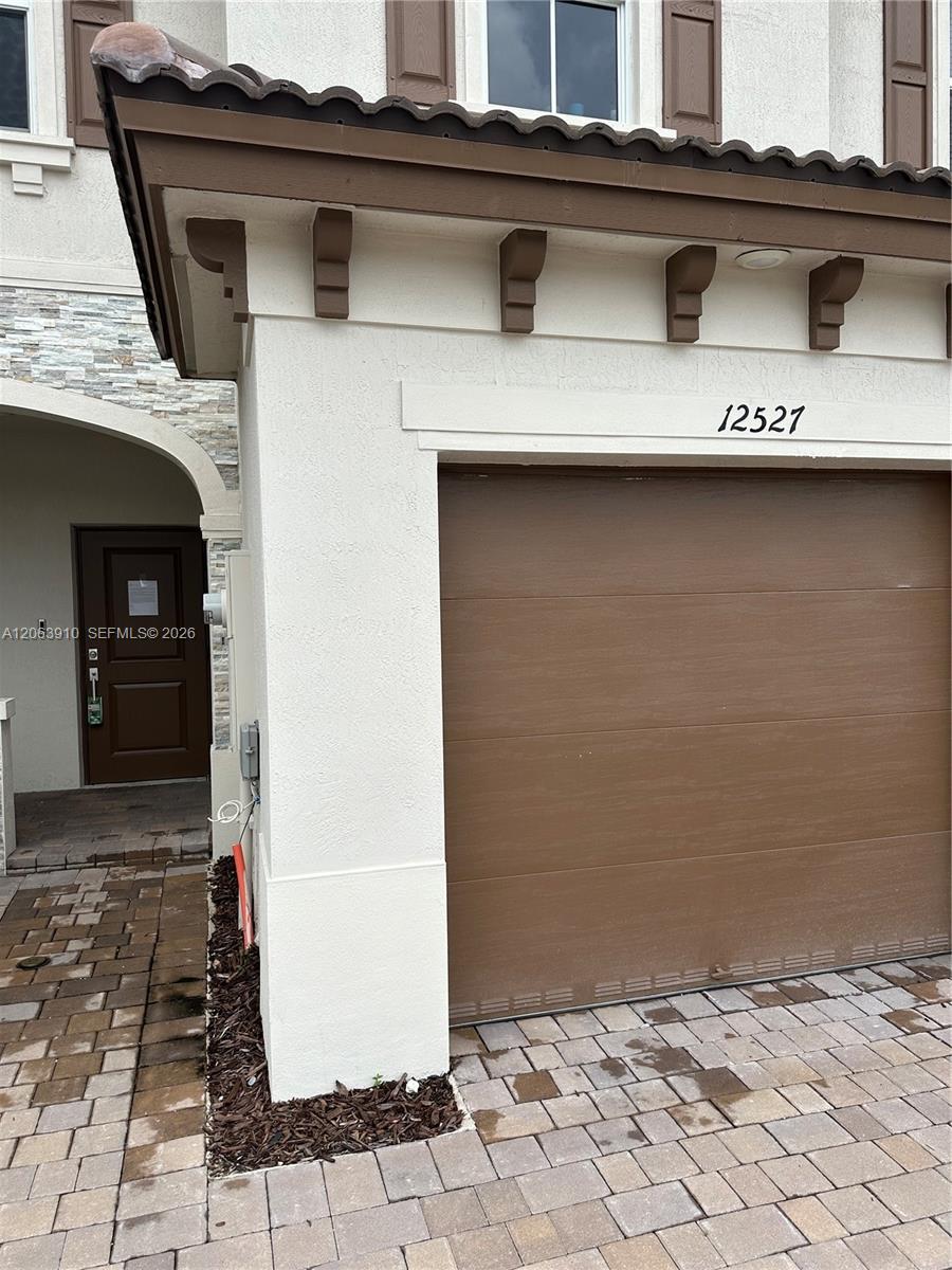 12527 NW 24 AVE # 12527