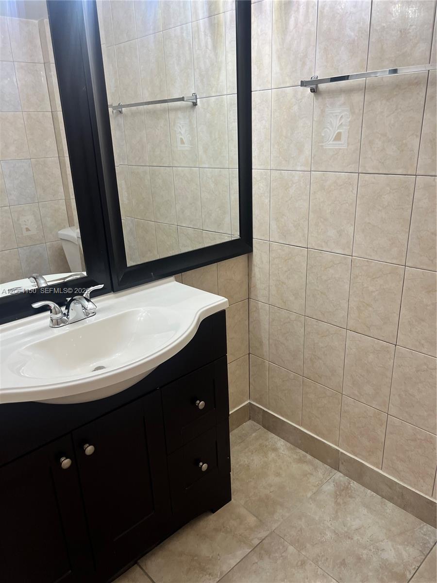 600 Three Islands Blvd # 1609