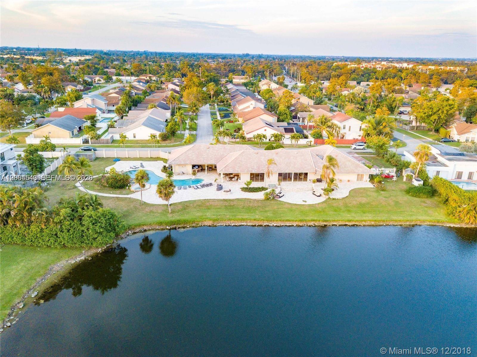 7248 NW 48th Ct