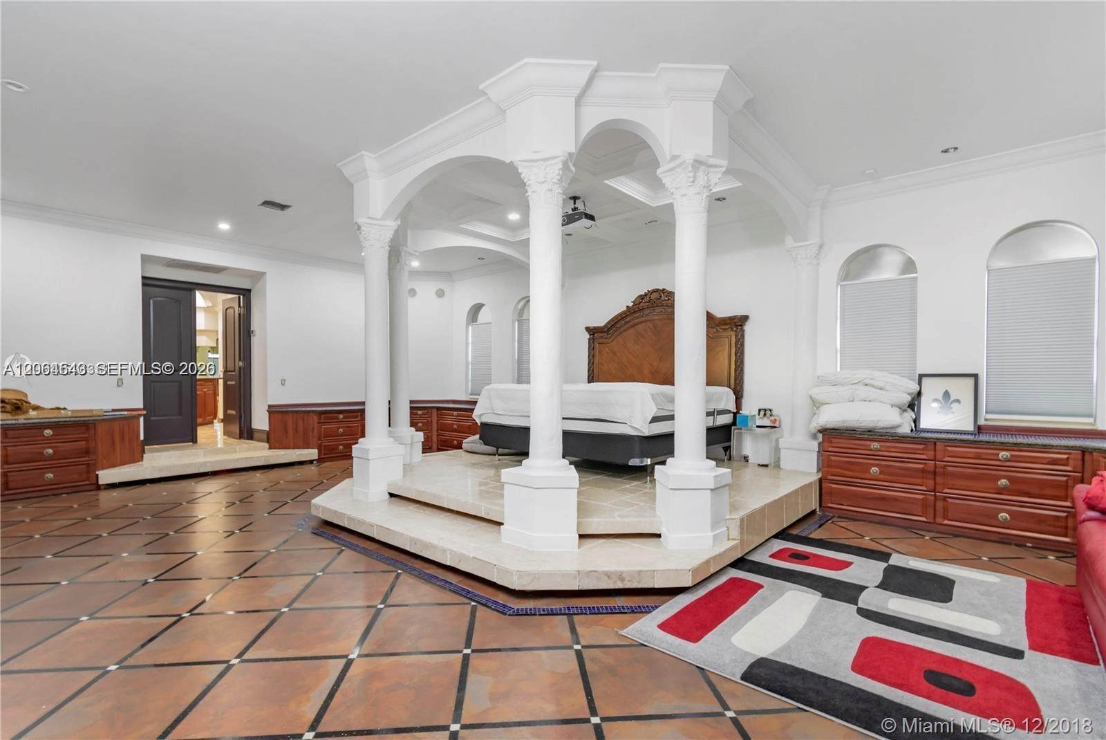 7248 NW 48th Ct