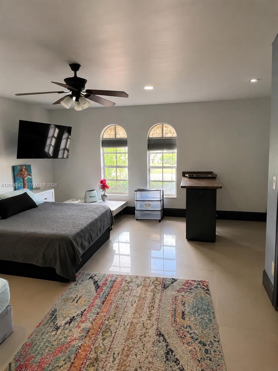 7248 NW 48th Ct