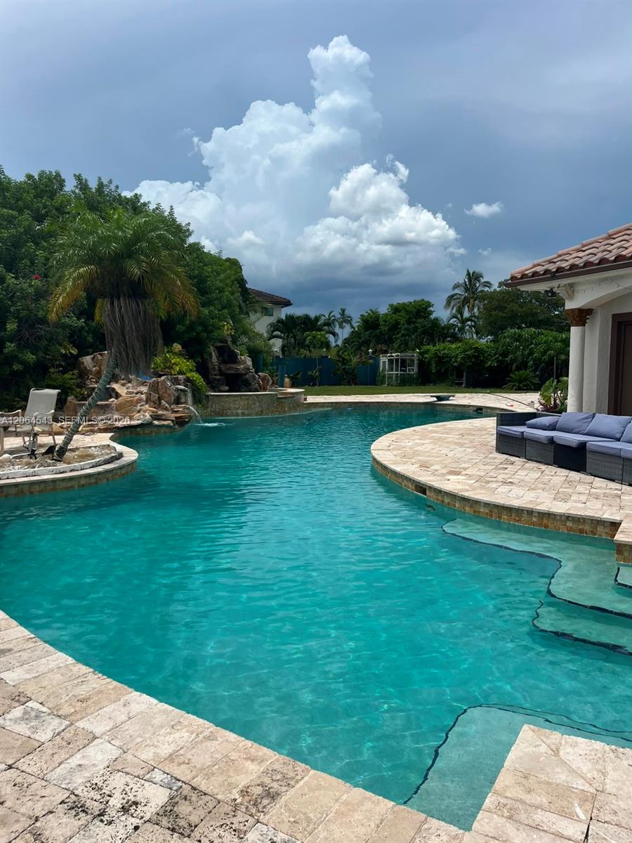 7248 NW 48th Ct