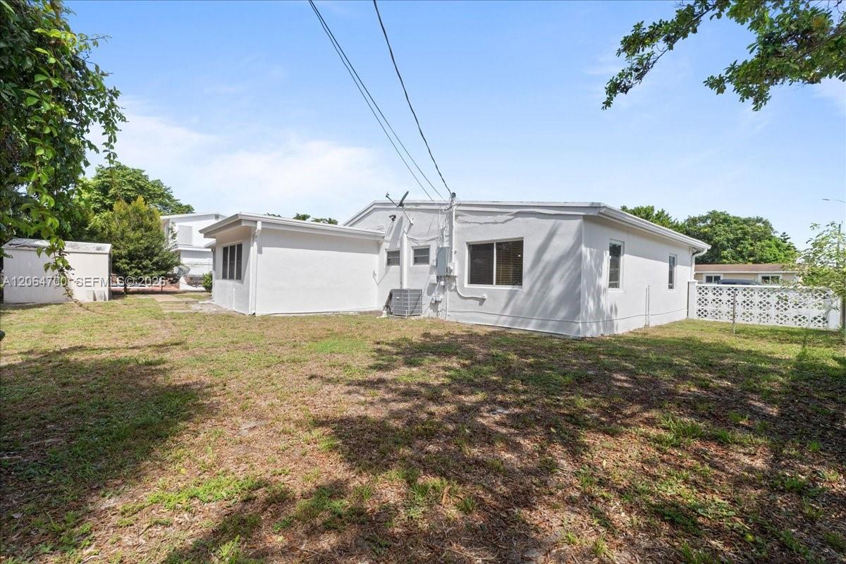 3820 NW 5th St