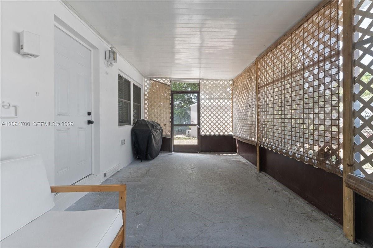 3820 NW 5th St