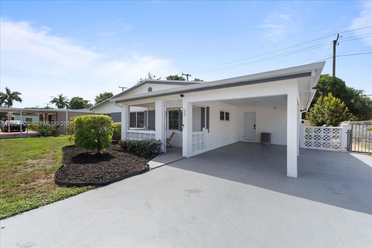 3820 NW 5th St