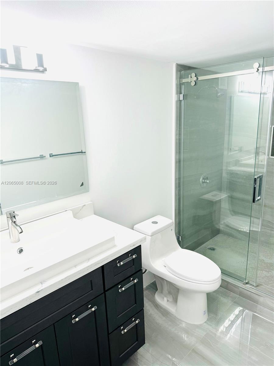 800 Parkview Dr # 502