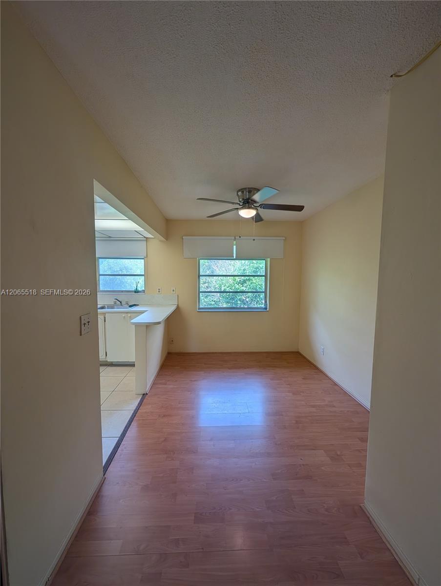 900 Tallwood Ave # 305