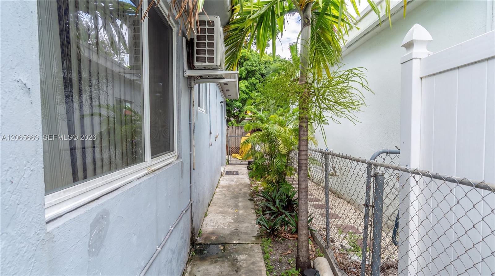 350 NW 58th Ave