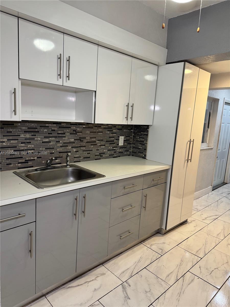 350 NW 58th Ave