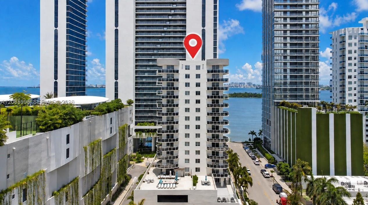 601 NE 23rd St Unit: PH02