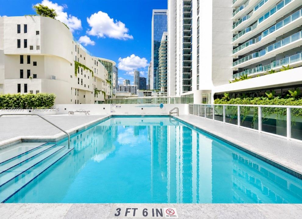 601 NE 23rd St Unit: PH02