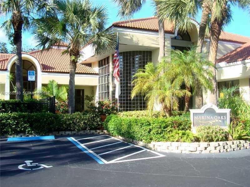 2445 SW 18th Ter # 807