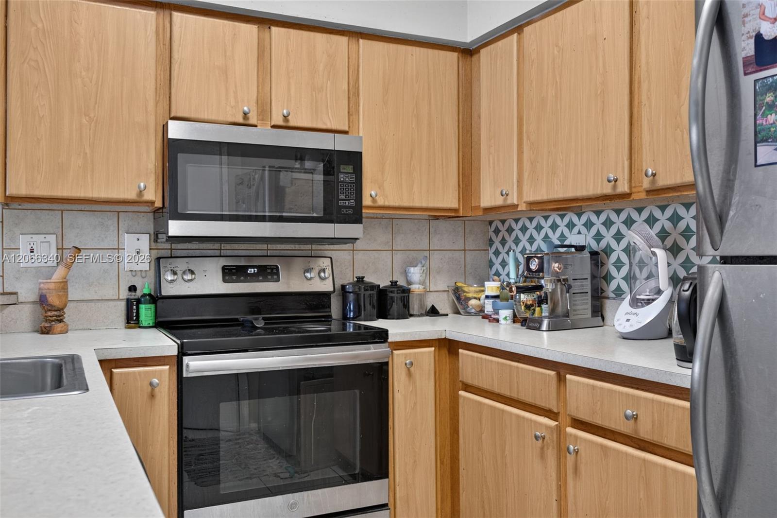 2445 SW 18th Ter # 807