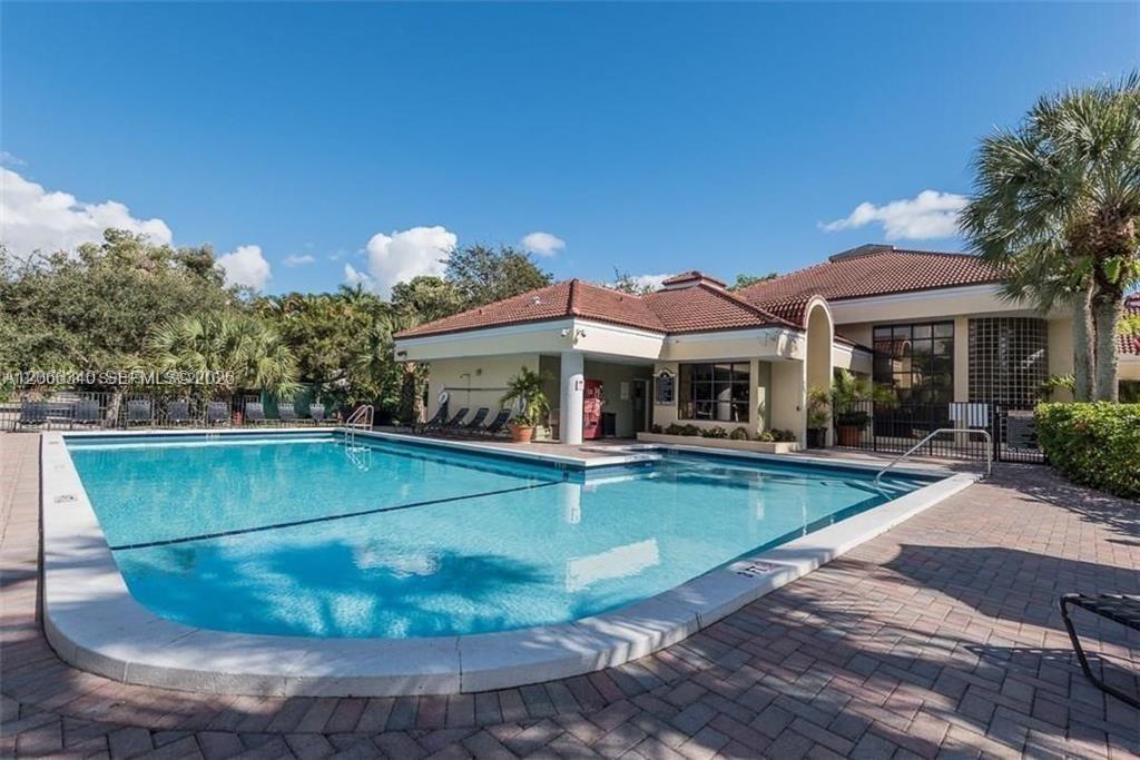 2445 SW 18th Ter # 807