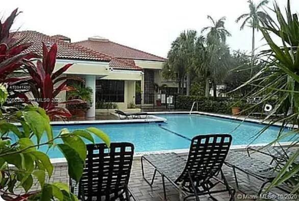 2445 SW 18th Ter # 807