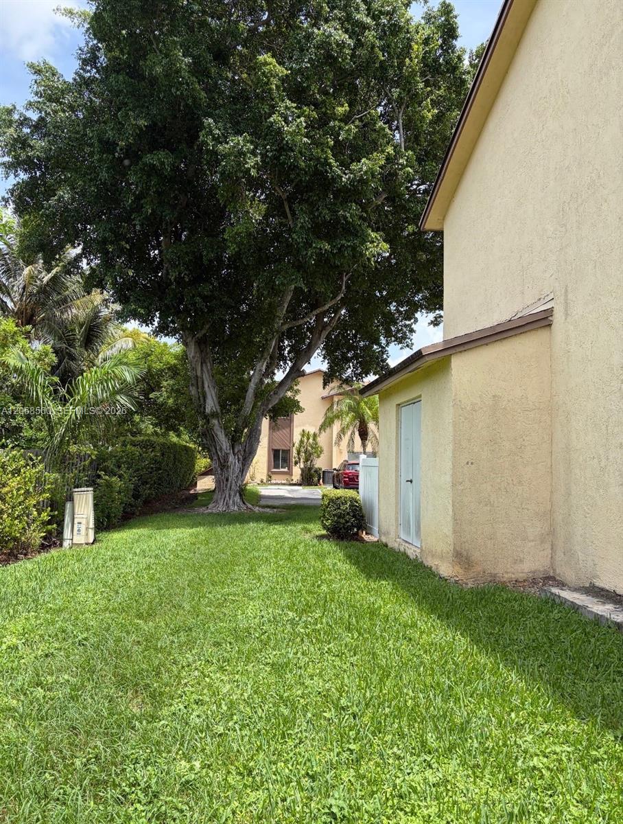 6623 Winfield Blvd # 4 Unit: 9-4