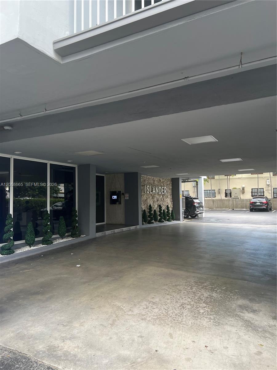 1255 Collins Ave # 705